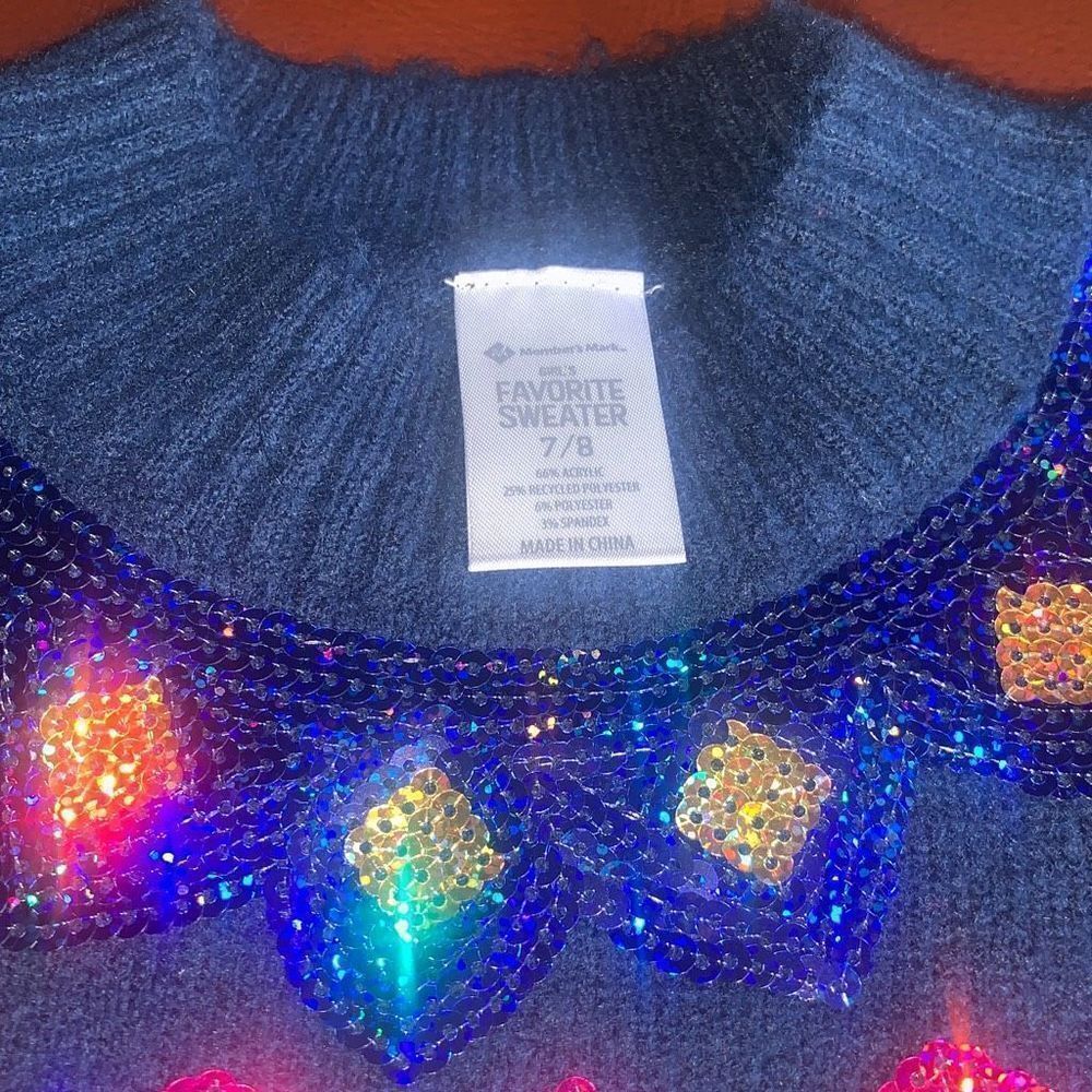 - Girls Sweater - Picture 4 of 7